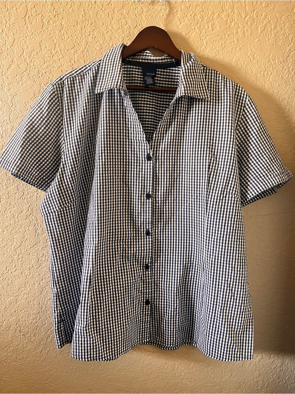 Basic Editions Navy and White Gingham Short-Sleeve Button-Down Shirt